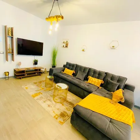 アパート Copahavana Pool & Spa Mamaia Nord ナボダリ