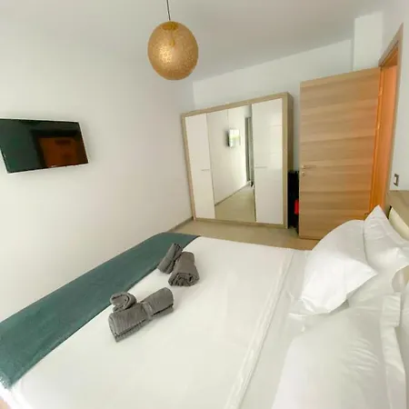 アパート Copahavana Pool & Spa Mamaia Nord ナボダリ